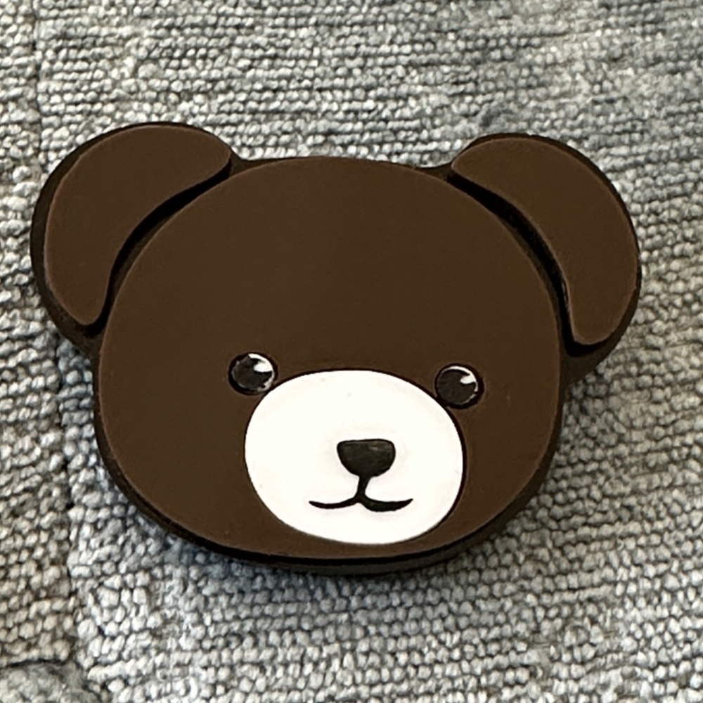 Rare Baccurelli Teddy Bear Face Acrylic Brooch - Picture 2 of 6